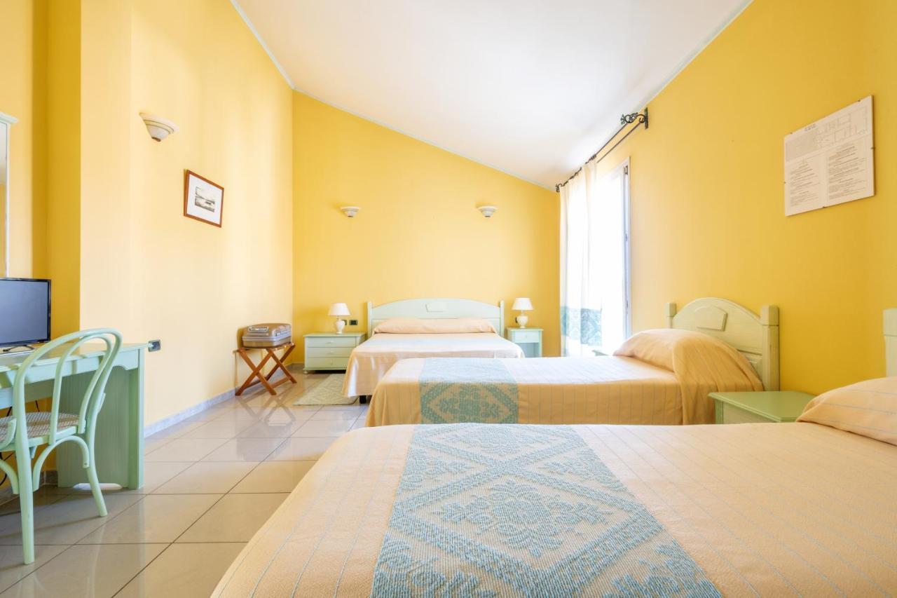 Hotel Solki Sant'Antioco Ngoại thất bức ảnh